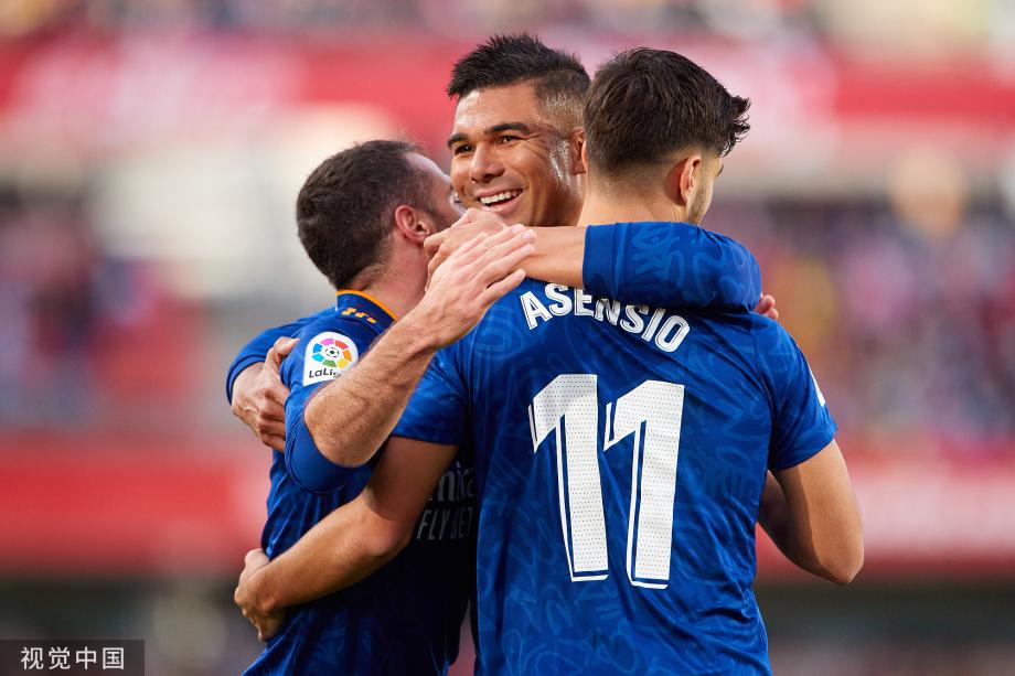 充分发挥自 充分发挥自