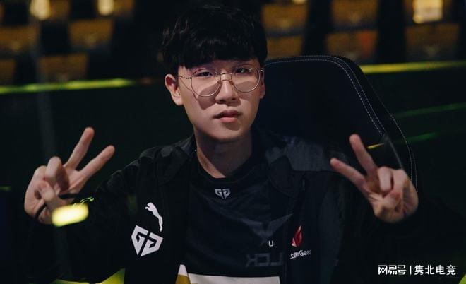 他们仍凭借 他们仍凭借