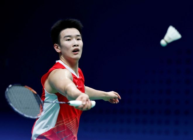 让我们拭目 让我们拭目