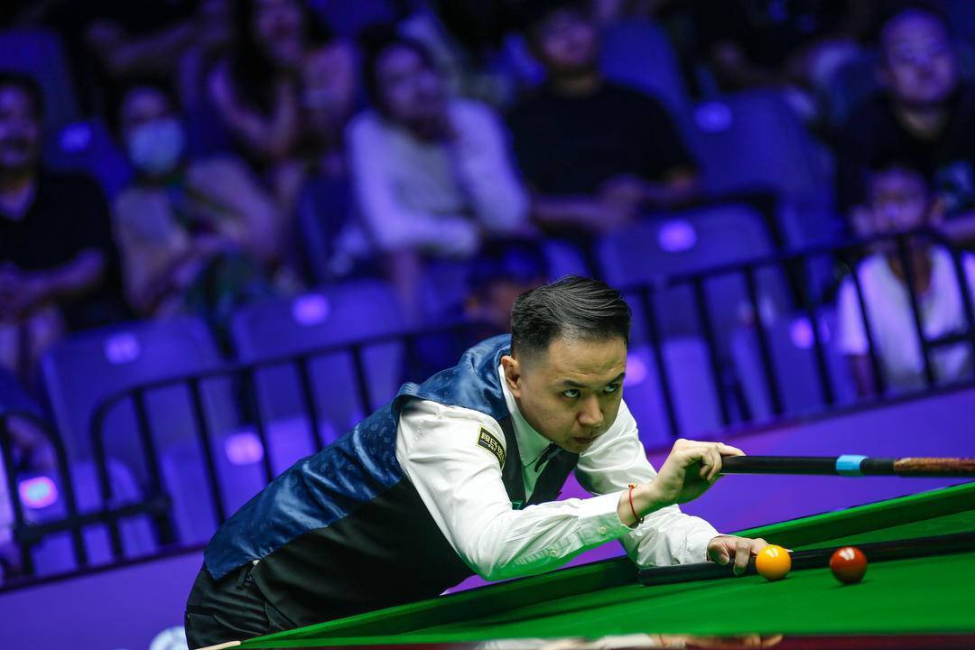 一人攻击弱 一人攻击弱