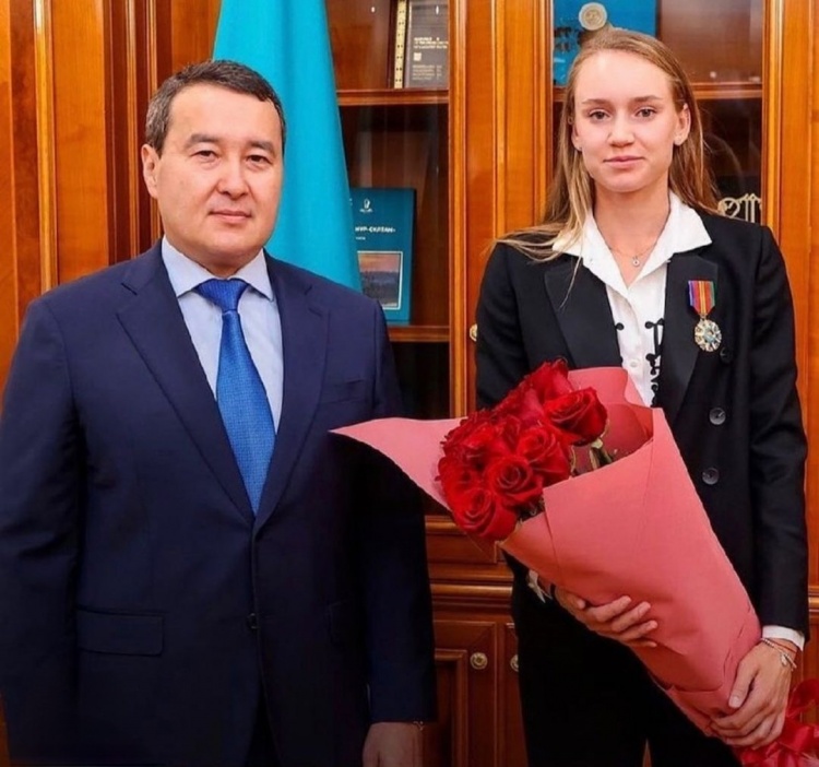 决赛桌依据 决赛桌依据